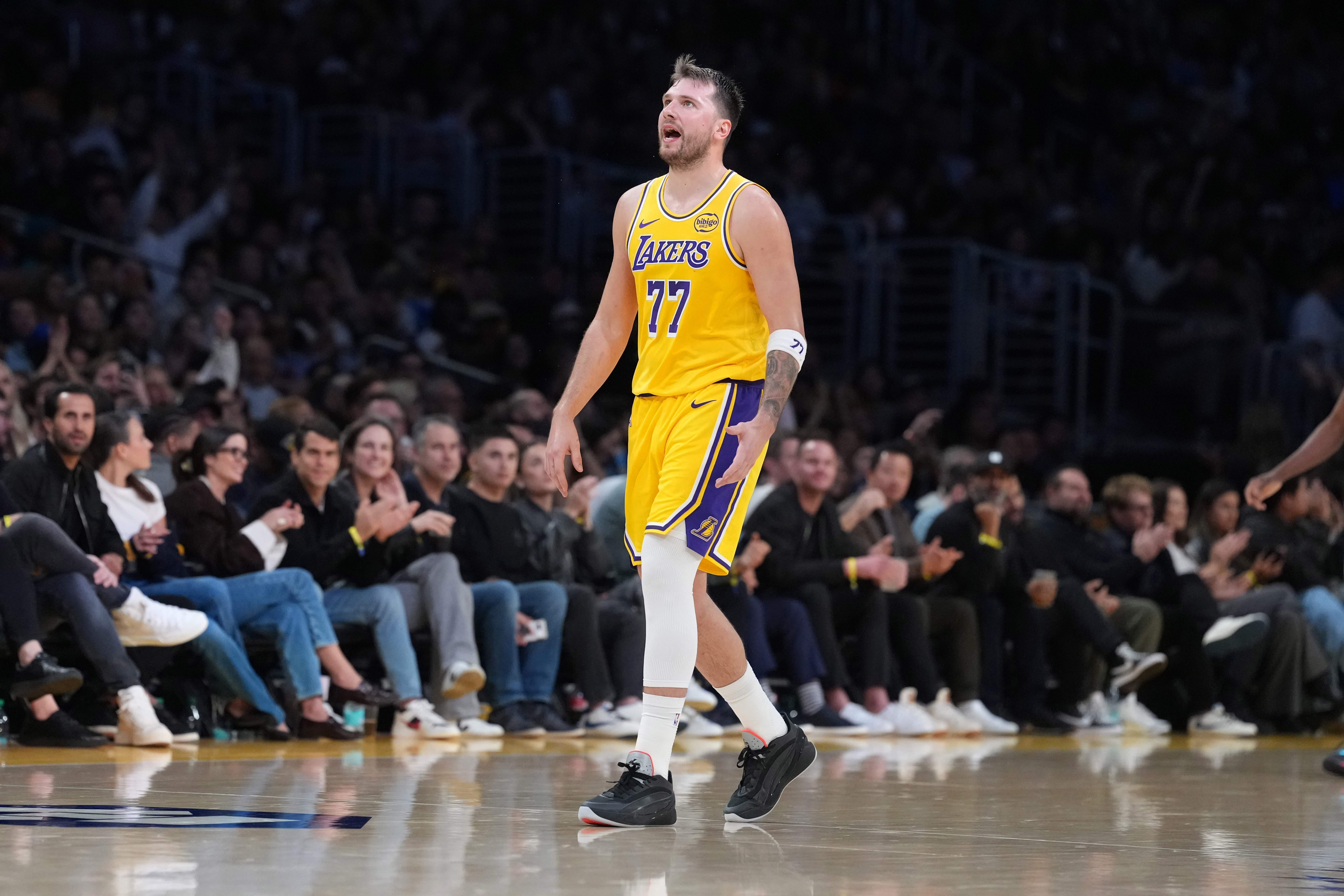 开云体育下载-东契奇：我还从未打过八连客 首战的胜利能提升我们的凝聚力