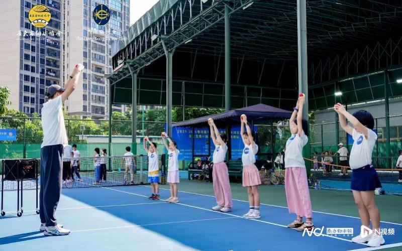 开云-大湾区青少年网球培训广州黄埔站劳动节启营
